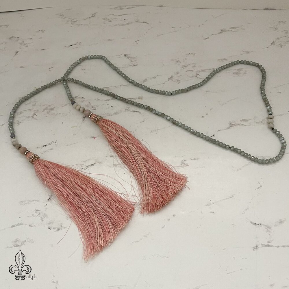 ❤️Neiman Marcus Wrap Necklace❤️